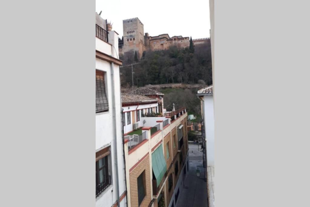 Casita A La Luz De La Alhambra Apartment Granada Bagian luar foto